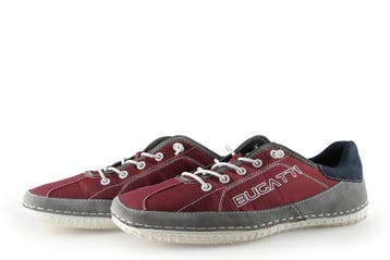 Bugatti Sneakers in maat 43 Rood, Kleding | Heren, Schoenen, Bugatti, Overige kleuren, Verzenden, Zo goed als nieuw