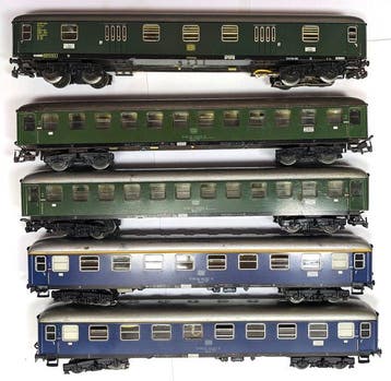 Märklin H0 - Wagon de passagers pour trains miniatures (5) -