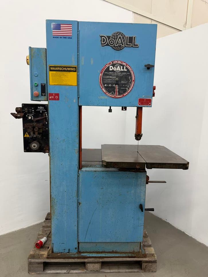 DOALL verticale lintzaagmachine lintzaag bandzaagmachine, Bricolage & Construction, Outillage | Scies mécaniques