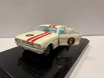 Corgi 1:43 - Voiture miniature - 325 - Ford Mustang Fastback