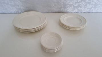 Wedgwood - Service de dîner (12) - Porcelaine