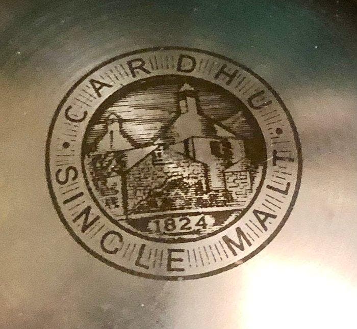 CARDHU - Zonder minimumprijs - Asbak - CARDHU whisky., Verzamelen, Rookartikelen, Aanstekers en Luciferdoosjes