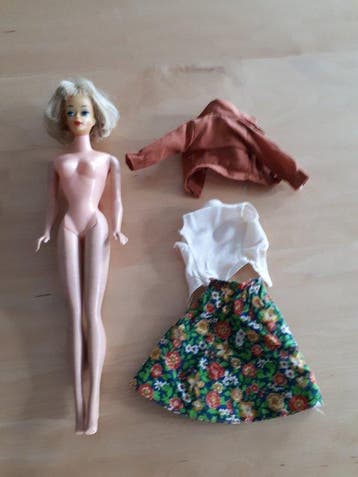 Mattel - Poupée Barbie Barbie Pink Skin American girl ash, Antiquités & Art