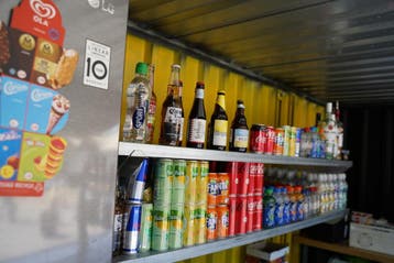 Barcontainer van Zelfbouwcontainer | Perfect voor de zomer!, Tuin en Terras, Nieuw