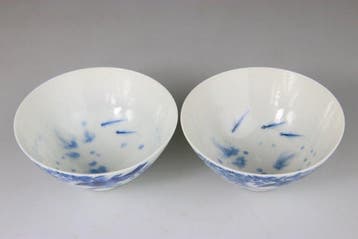 Paar Chinese kommen van blauw-wit porselein - Merk -