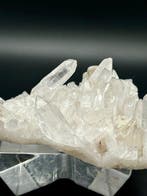 Quartz Rugueuse - Hauteur : 14 cm - Largeur : 10.5 cm- 398 g
