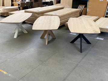 Aerts eiken, eettafel, Deens ovaal + spinpoot (A-keuze), Huis en Inrichting, Nieuw, Eikenhout