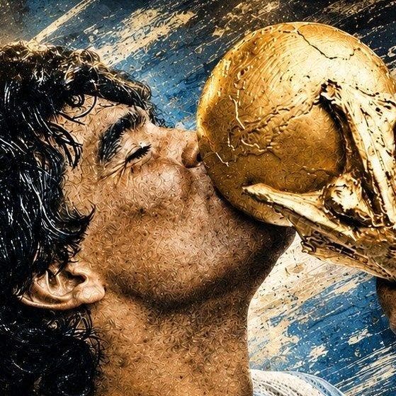 Le Perle - [XL] D10S – The Eternal Kiss of Glory, Verzamelen, Overige Verzamelen