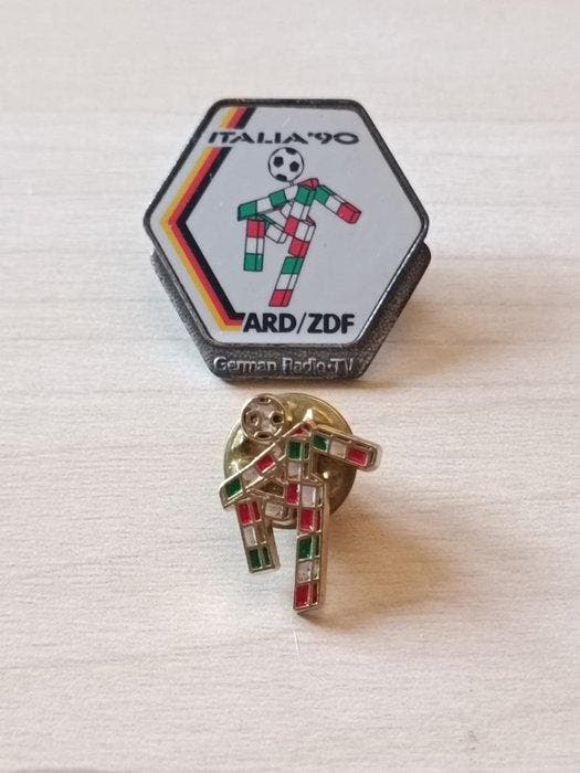 Wereldkampioenschap Voetbal - 1990 - Speld, Collections, Collections Autre