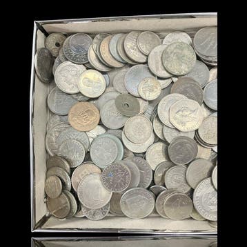 Monde. Lote de 200 Moedas do mundo, Vários Países,