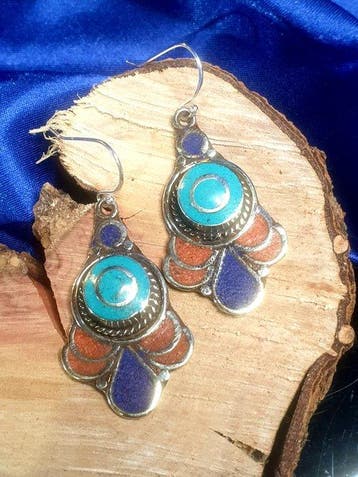 Argent tibétain, coral naturel, turquoise, lapis-lazuli,