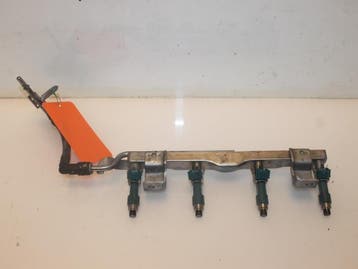 Galerij (Injectie) Mazda 2. O151653, Nieuw