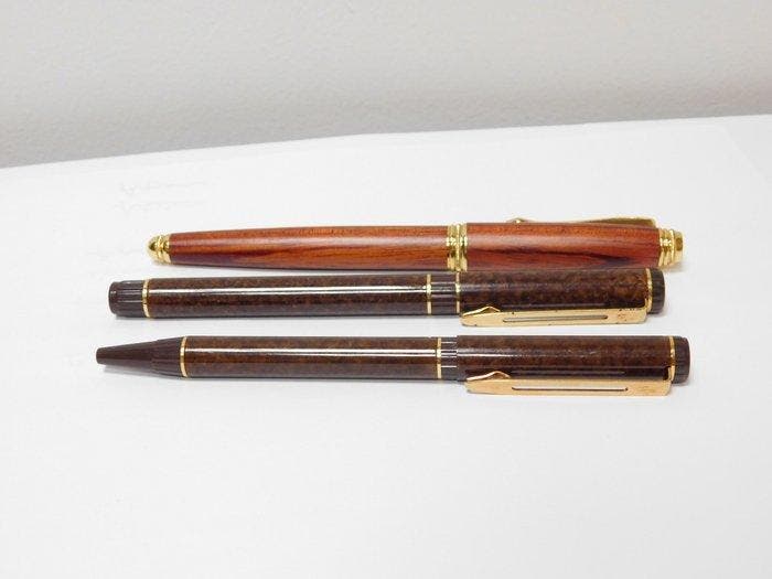Themacollectie - Drie-delig lot met Waterman Brown Marbled, Antiek en Kunst, Antiek | Speelgoed