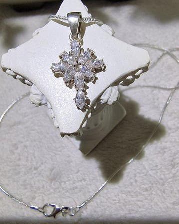 Collection thématique - 2 colliers croix en argent sterling