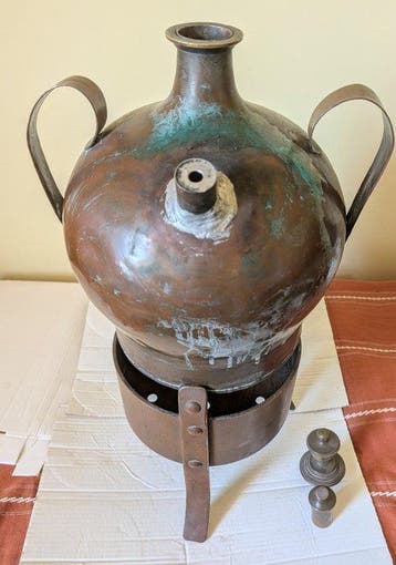 Werkgereedschap Industrieel design - Distillatieapparaat op
