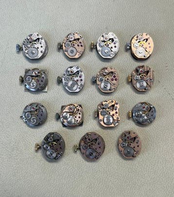 15 mechanische uurwerken - Verschiedene Marken - Metaal -, Antiek en Kunst