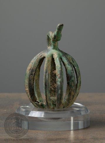 Luristan Brons Grote Luristan-bronzen kooi-bel - 9.5 cm