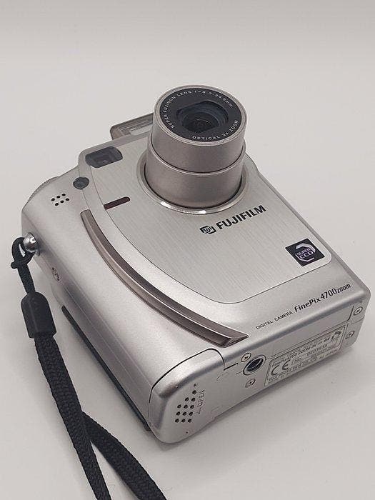 Fuji FinePix 4700 Zoom Digitale camera, TV, Hi-fi & Vidéo, Appareils photo numériques