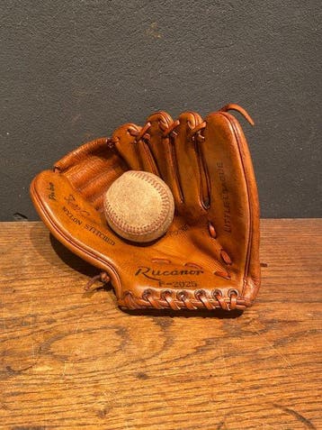 Gant de baseball vintage - balle en cuir - gant de baseball