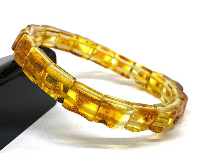 Chuchotements du Soleil : Bracelet Bangle Sculpté Segmenté, Verzamelen, Dierenverzamelingen