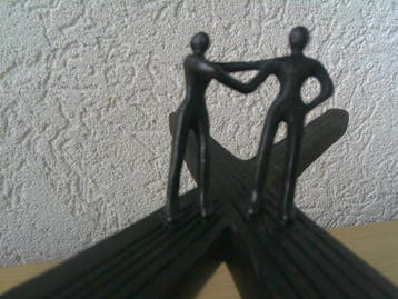 Artihove - Corry Ammerlaan - sculptuur, OP SCHEIDING VAN