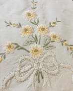Nappe (13) - 270 cm - 170 cm - Broderie contemporaine