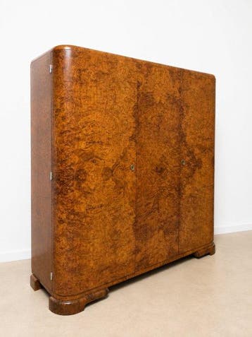 Hungarian cabinet maker - Beautiful Original condition -, Antiek en Kunst