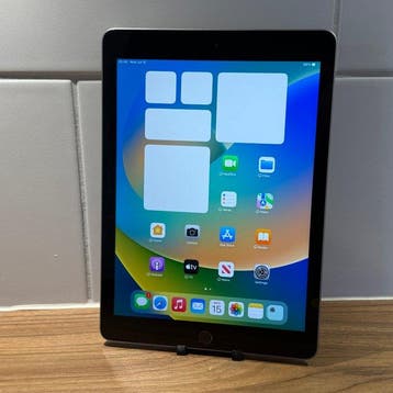 Apple iPad (5th Generation) 128GB Wifi - Mobiele telefoon