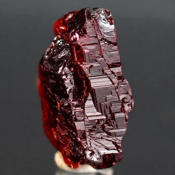 HAPAX Spessartine Edelsteen • 7,10 ct • Levendig robijnrood