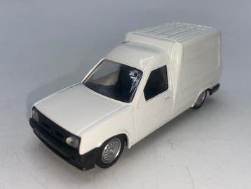 Solido, Norev 1:43 - Modelauto (9) - Renault, populaire, Nieuw