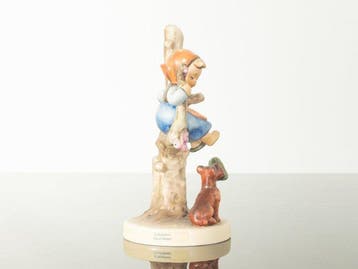 Goebel - M.I. Hummel - Figure - In Sicherheit / Out of, Antiek en Kunst