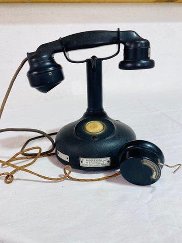 P. Jacquesson - Analoge telefoon - Bakeliet, Metaal - Oudste