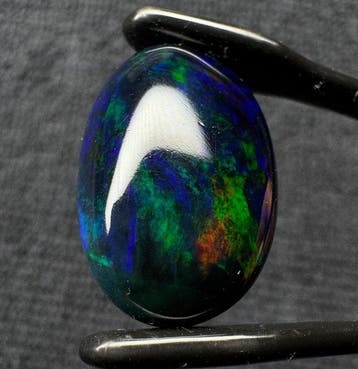 Opaal Cabochon- 2.24 g