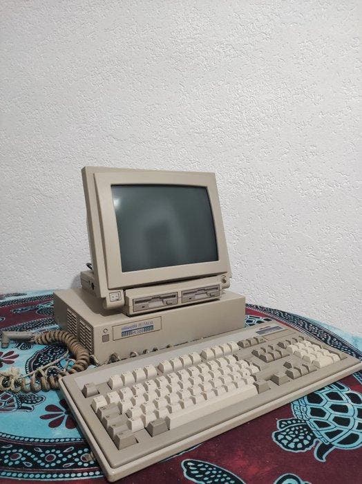 Olivetti M200 - Computer, Consoles de jeu & Jeux vidéo, Consoles de jeu | Accessoires Autre