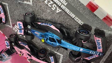 Bburago 1:43 - Modelauto (4) - 4-Car Set Gasly #10 & Ocon, Nieuw
