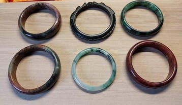 Collection thématique - 6 bracelets en pierre dure orientale