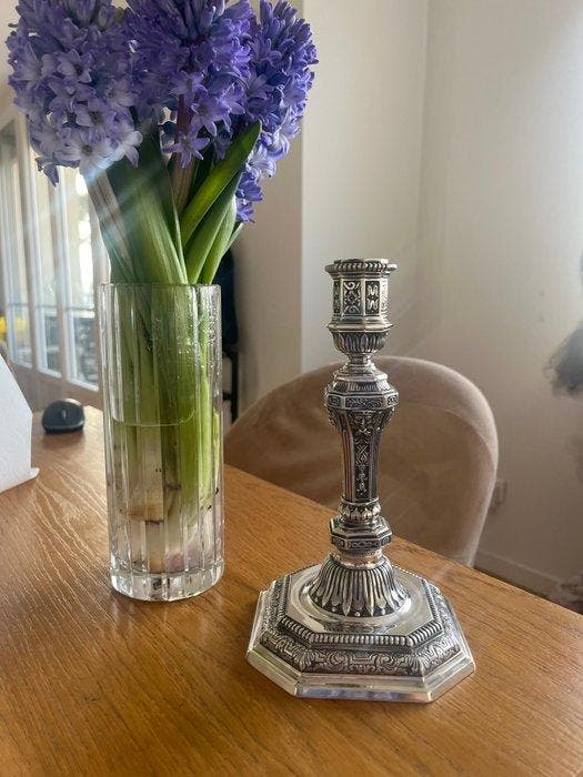 Christofle - Taperstick (kleine blaker met een dunne pijp), Antiek en Kunst, Antiek | Meubels | Tafels