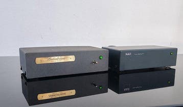 NAD - PP1 - Lineaire voeding Voorversterker
