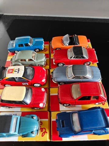 Solido 1:43 - Modelauto (10) - Collectie van verschillende