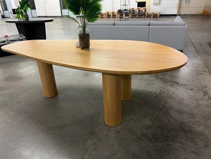 Nieuwe organische eettafel - Mumbai hout, Maison & Meubles, Tables | Tables à manger, Enlèvement ou Envoi