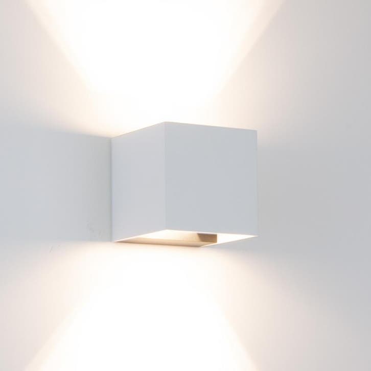 Spots opbouw Reach Up en Down Muurlamp Wit kubus met LED, Maison & Meubles, Lampes | Autre, Envoi