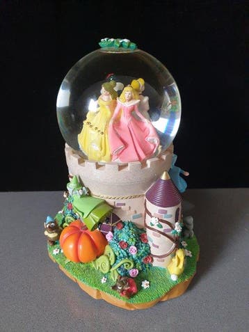 Large snowglobe Prinsessen Kasteel - 1 Snowglobe, Verzamelen, Disney, Nieuw
