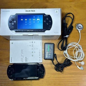 Sony - Playstation Portable (PSP) - Sony PSP 3000 Carnival, Games en Spelcomputers, Nieuw