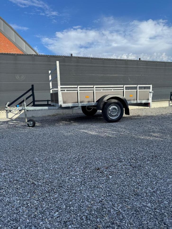 Nieuwe ongeremde aanhangwagen, Autos : Divers, Remorques