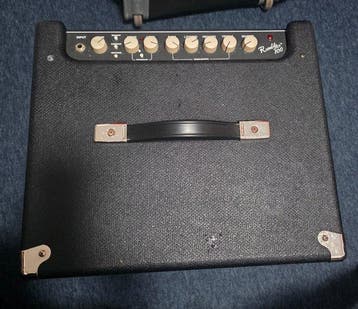Fender - Nombre darticles : 2 - Amplificateur de basse -, Muziek en Instrumenten, Nieuw