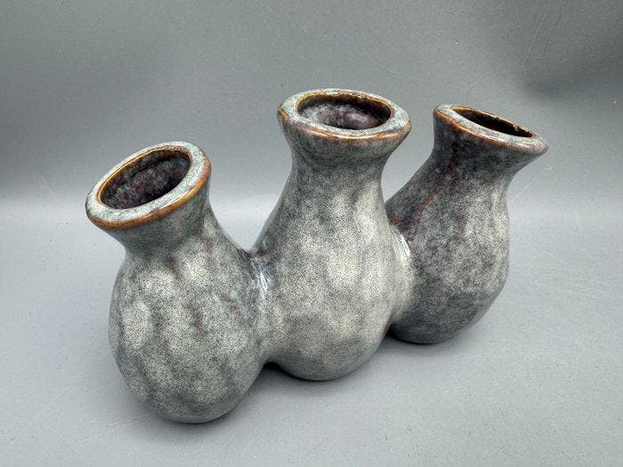 Vaas - Keramiek - Decoratieve tulpenvaas, Antiek en Kunst, Curiosa en Brocante