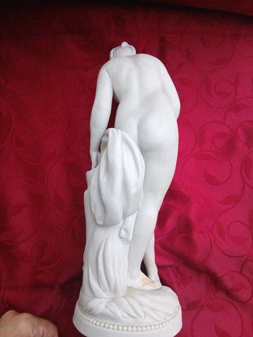 Hertwig & Co. (Katzhütte) - Statuette, Venus - 37 cm -