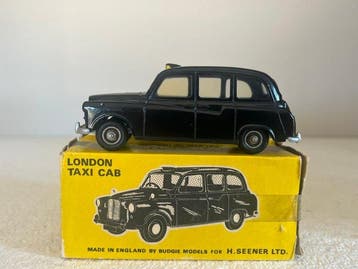 Budgie - luso toys 1:43 - Modelauto (2) - Austin FX4 London