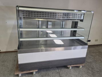 Gebaksvitrine Gekoeld – B159 x D81 x H131 cm - met