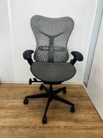Refurbished Herman Miller Mirra - Graphite Shadow - Korting!, Verzenden, Zo goed als nieuw, Grijs, Bureaustoel